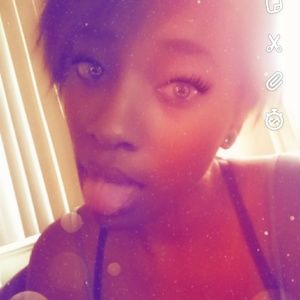 Meet your Posher, Shae
